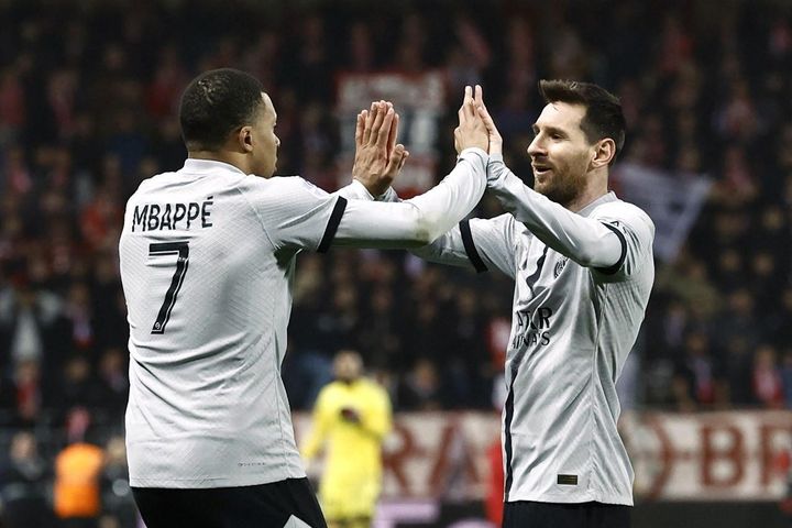 Messi kiến tạo, Mbappe lập công giúp PSG thắng ở phút 91