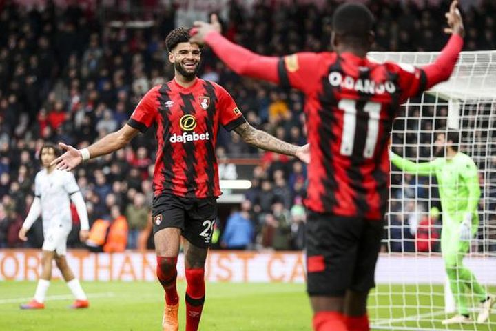 Vòng 27 Ngoại hạng Anh: Salah đá hỏng phạt đền, Liverpool bại trận trước Bournemouth