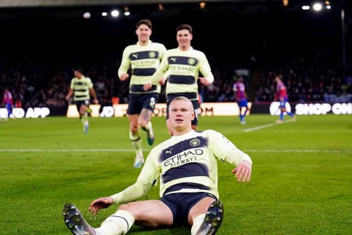 Man City nhọc nhằn đánh bại Crystal Palace