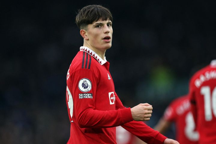 Sao trẻ MU phải chống nạng sau trận hòa Southampton