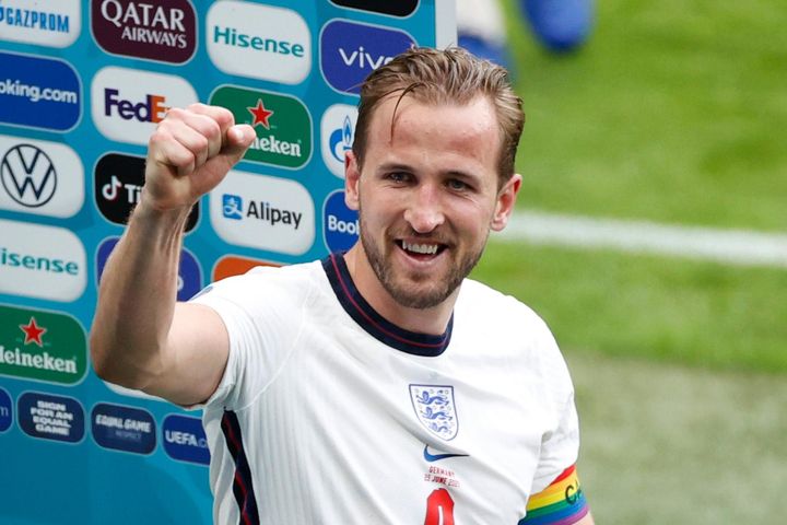 Tottenham từ chối bán Harry Kane cho MU