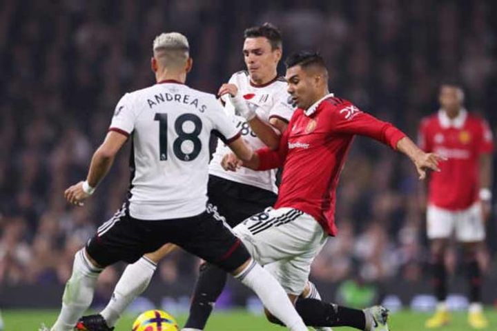 Bất ngờ 'máy quét' đỉnh hơn Casemiro ở Ngoại hạng Anh, cuối tuần này đấu MU