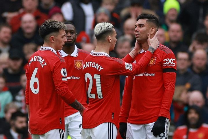 Bảng xếp hạng Ngoại hạng Anh mới nhất: Arsenal vững ngôi đầu, MU lung lay vị trí