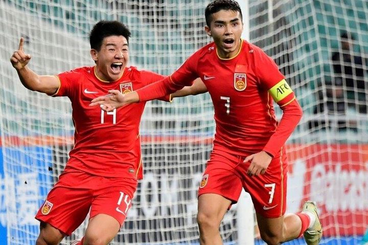 Vỡ mộng dự World Cup, U20 Trung Quốc vẫn được truyền thông ca ngợi