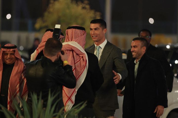 Đại diện của Ronaldo chia tay tuyển Bồ Đào Nha