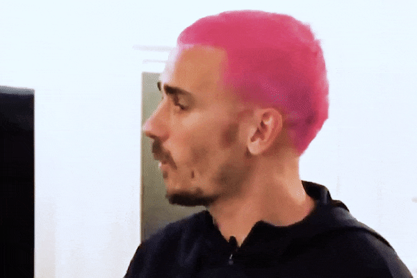 Phản ứng của Griezmann khi đón sinh nhật ở tuyển Pháp