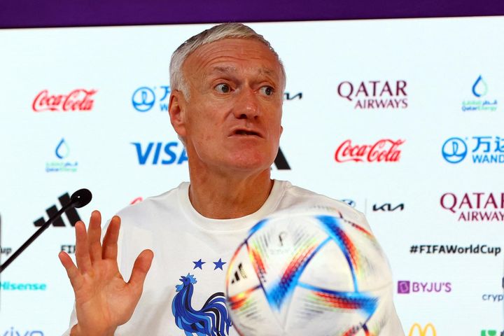 HLV Didier Deschamps nói gì khi giao Mbappe là đội trưởng tuyển Pháp?
