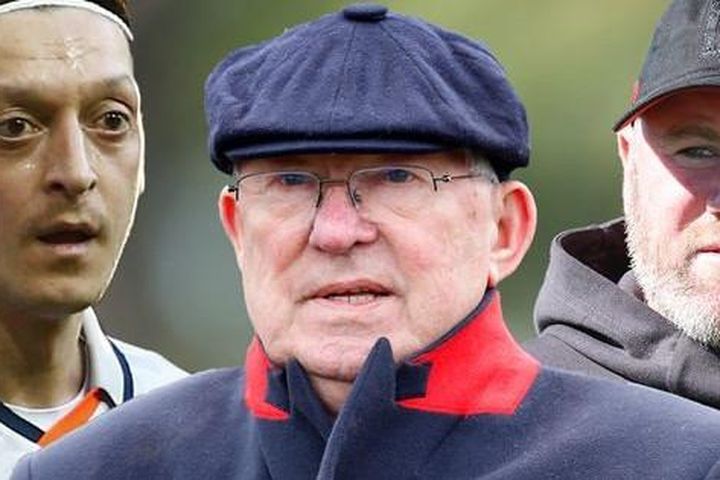 Sir Alex từng từ chối chiêu mộ Oezil khiến Rooney nổi giận, đòi rời Man United sang Man City