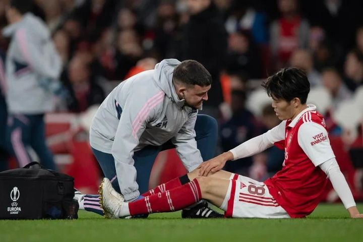 Arsenal mất trụ cột đến hết mùa giải
