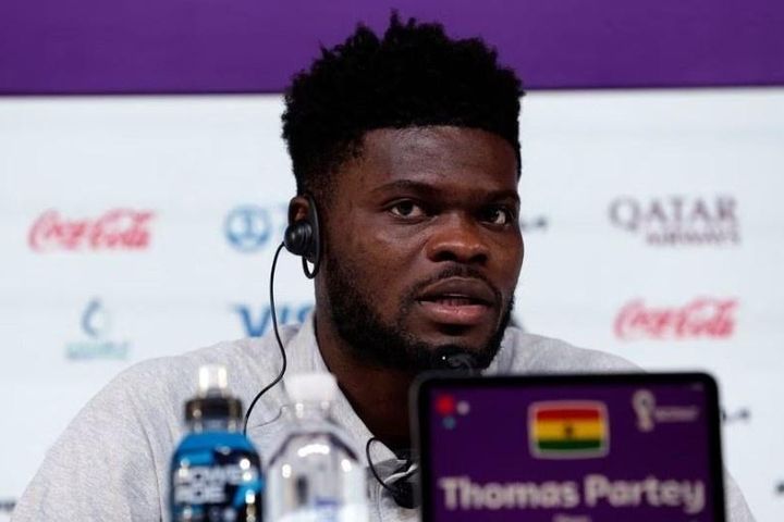 Arsenal cử chuyên gia y tế theo Partey đến tuyển Ghana