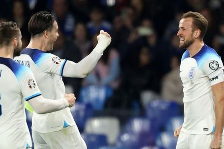 Những kỷ lục được lập nên sau trận Italia 1-2 Anh