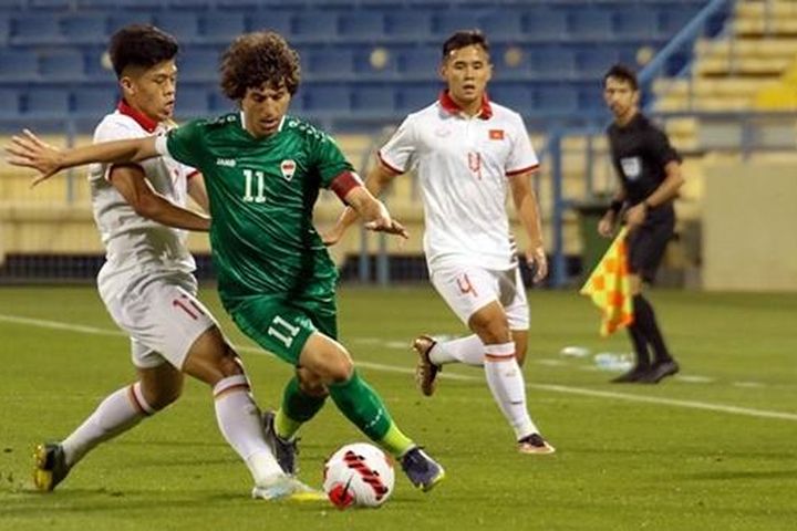 HLV Philippe Troussier và bài toán khó với U23 Việt Nam