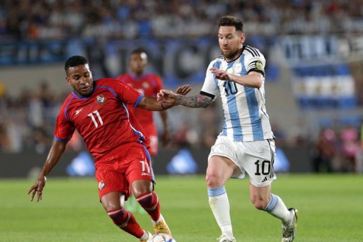 Video bóng đá Argentina - Panama: Tấn công liên hồi, Messi lập siêu phẩm (Giao hữu)