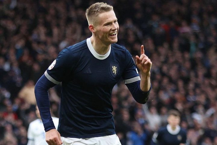 McTominay lập cú đúp ở vòng loại EURO