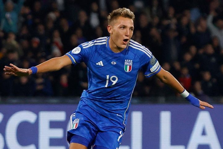Tân binh gốc Argentina tỏa sáng trong màu áo tuyển Italy