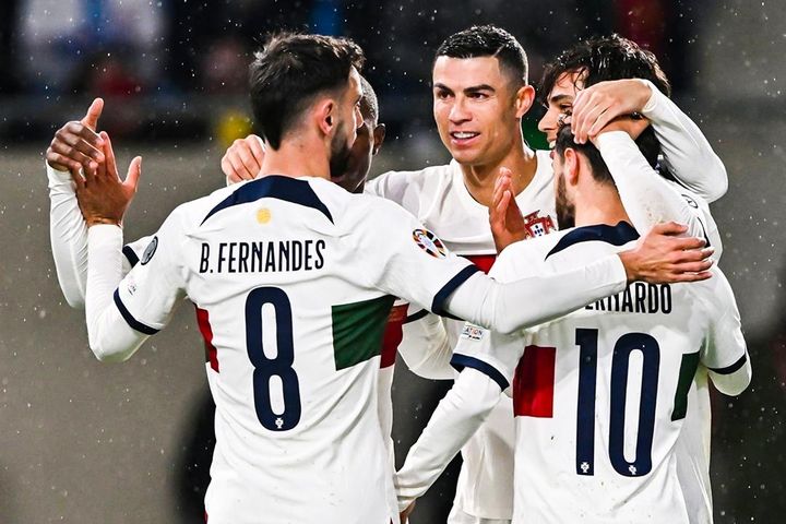 Highlights Luxembourg 0-6 Bồ Đào Nha