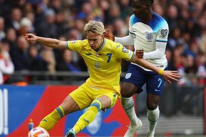 Bukayo Saka lập siêu phẩm, Anh thắng Ukraine vòng loại Euro