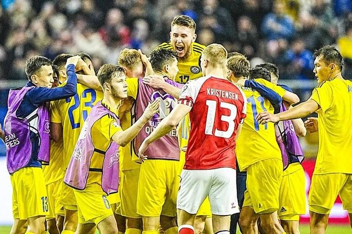 Vòng loại Euro 2024, Bảng H: Đan Mạch thua sốc tại Kazakhstan, Slovenia độc chiếm ngôi đầu