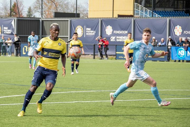 Quang Hải mờ nhạt ở đội dự bị của Pau FC, nối dài chuỗi trận đáng quên