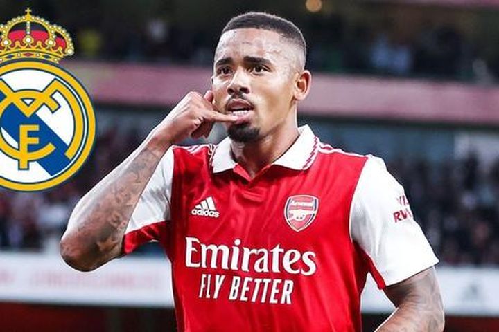 Real nhắm Gabriel Jesus thay Benzema