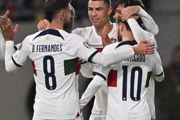 Bruno Fernandes không cùng quan điểm với Ronaldo về tuyển Bồ Đào Nha