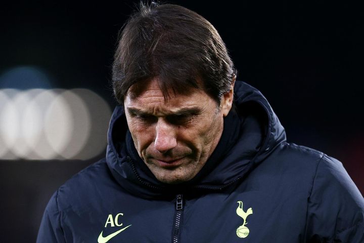 Tottenham chấm dứt 'mối lương duyên' cùng HLV Antonio Conte