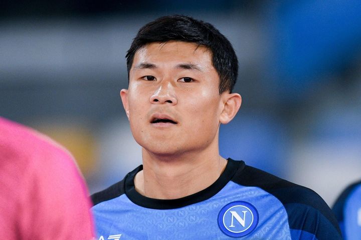 Kim Min-jae phủ nhận tin đồn gia nhập MU