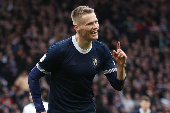 McTominay sẵn sàng thay đổi vị trí ở MU