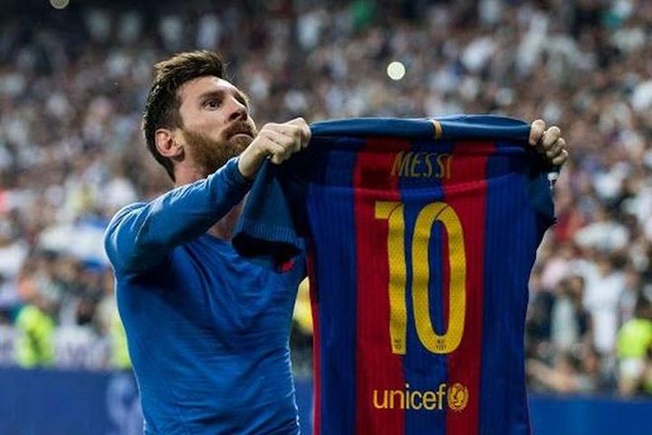 Messi sắp đàm phán với Barcelona?