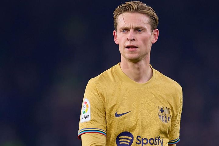 MU khao khát De Jong, PSG muốn lấy Kante