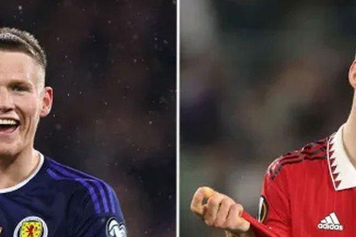 Fan MU lại xin Ten Hag để McTominay đá tiền đạo thay vì Weghorst
