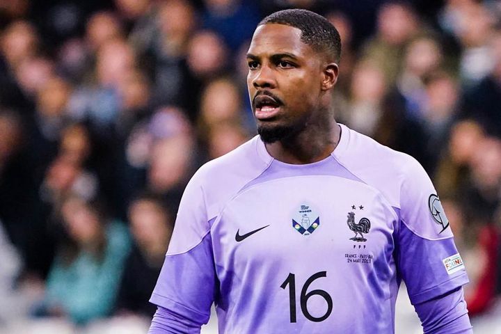 MU muốn lấy Maignan, Man City lôi kéo Gavi