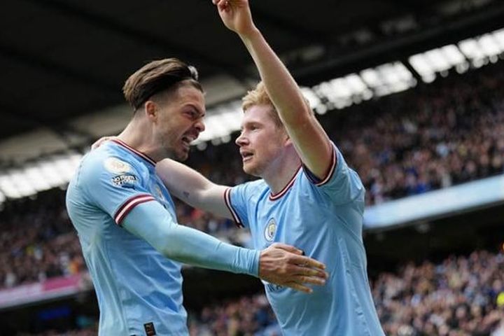 Vắng Erling Haaland, Man City vẫn thắng vùi dập Liverpool