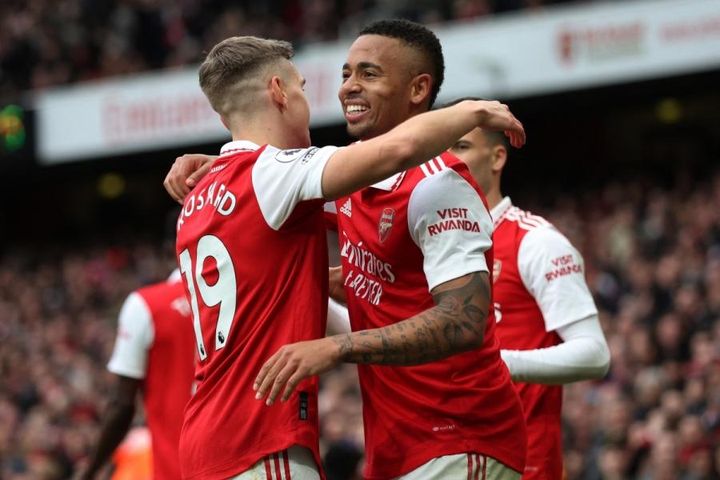 Thắng đậm Leeds, Arsenal tái lập khoảng cách hơn 8 điểm với Man City