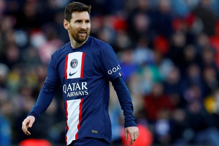 'Đại gia' Saudi Arabia mời gọi Messi với mức lương cao hơn Ronaldo