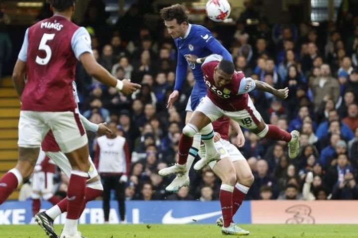 Chelsea thua đau Aston Villa ngay trên sân nhà