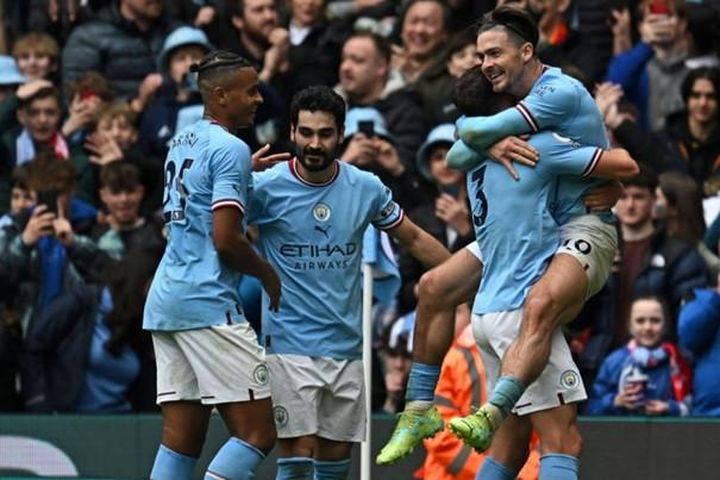 Man City 4 - 1 Liverpool: Sự thật phơi bày trong ngày nói dối