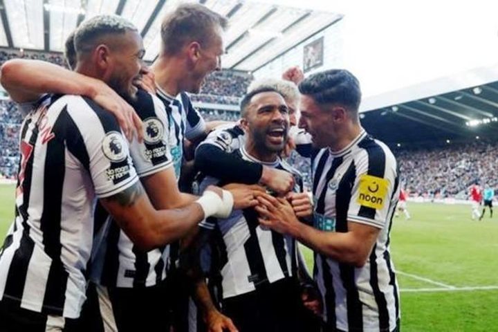 Newcastle phục thù Man.United, chiếm luôn vị trí thứ 3