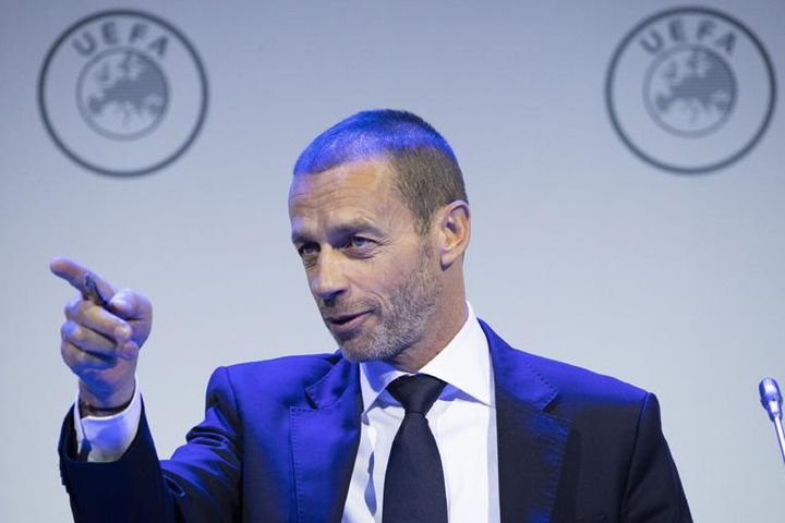 Chủ tịch UEFA nói gì về cáo buộc 'mua trọng tài' của Barcelona?