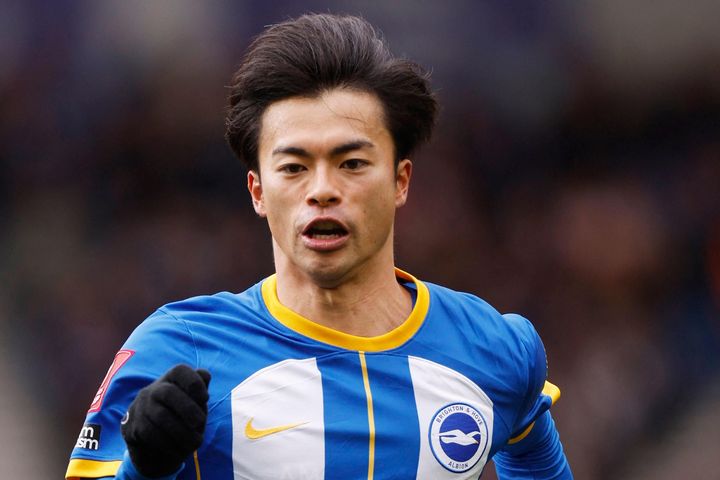 Mitoma tỏa sáng, Brighton sáng cửa vào top 4 Premier League