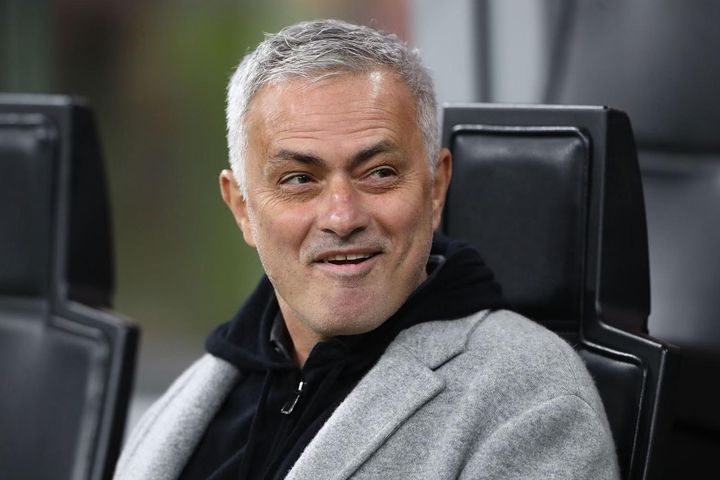 Mourinho được đề nghị hợp đồng kỷ lục