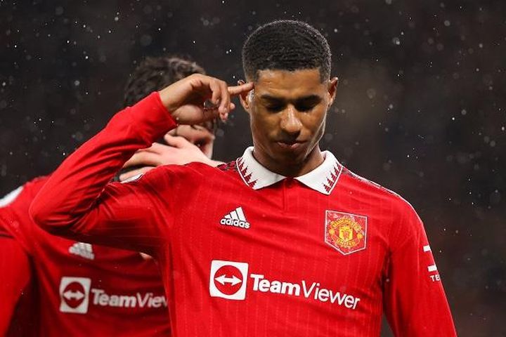 Nhả đạn không ngừng, Rashford tiến gần top 10