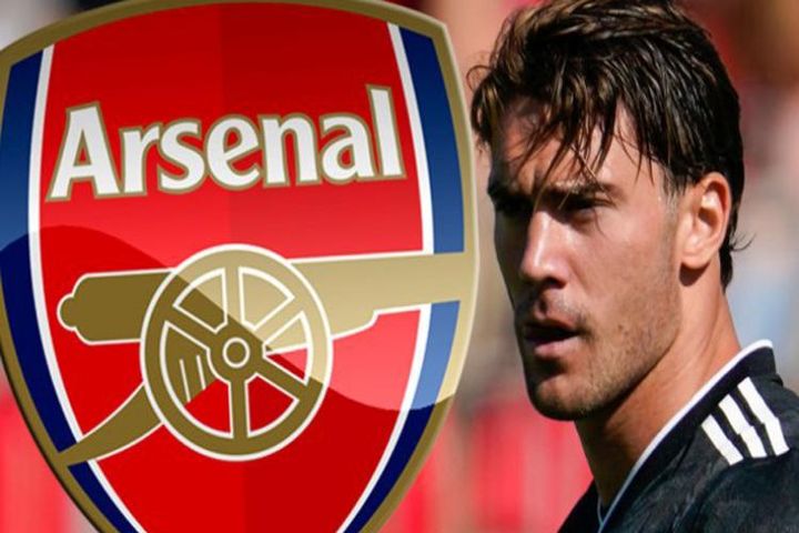 Vlahovic muốn rời Juventus: Arsenal dễ có ngôi sao giá 75 triệu euro