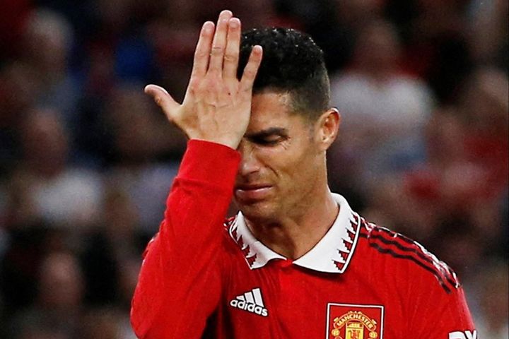 Kompany đã đúng khi tuyên bố không cần Ronaldo