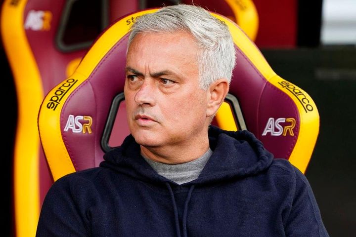 Zidane, Mourinho làm cố vấn cho UEFA