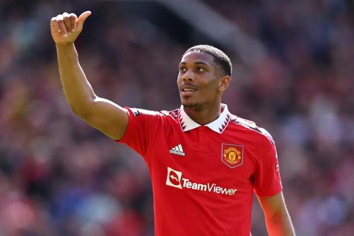 Martial tỏa sáng, Man Utd nhẹ nhàng đánh bại Everton