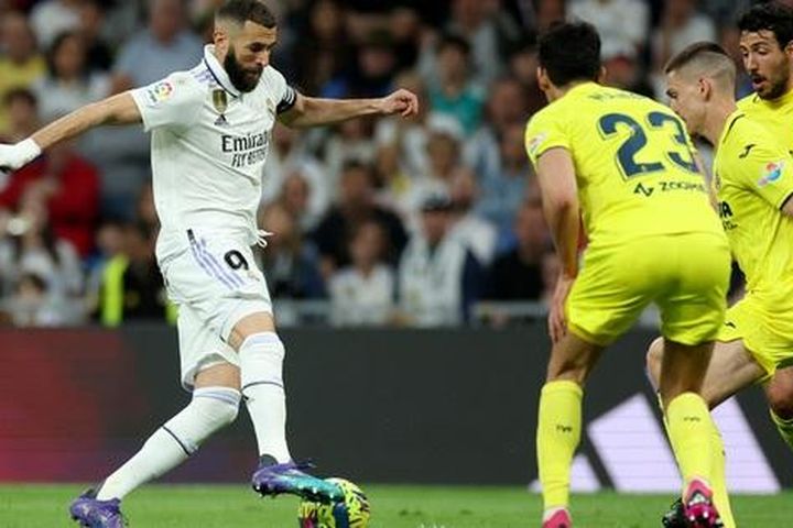Thua ngược sân nhà trước 'tàu ngầm vàng', Real Madrid khó giữ ngôi La Liga