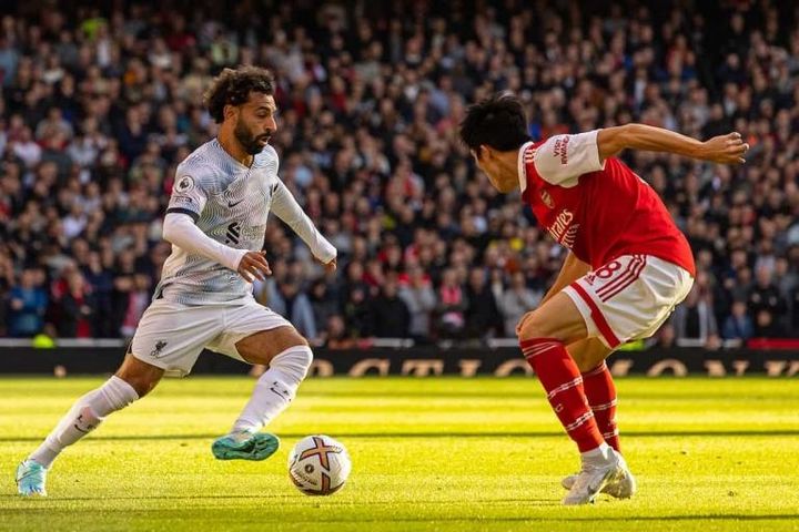Liverpool - Arsenal: Pháo thủ công phá 'pháo đài' Anfield