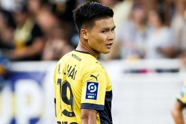 Quang Hải gần chấm dứt hy vọng ở Câu lạc bộ Pau; Messi chính thức 'vượt mặt' thành tích khủng của Ronaldo