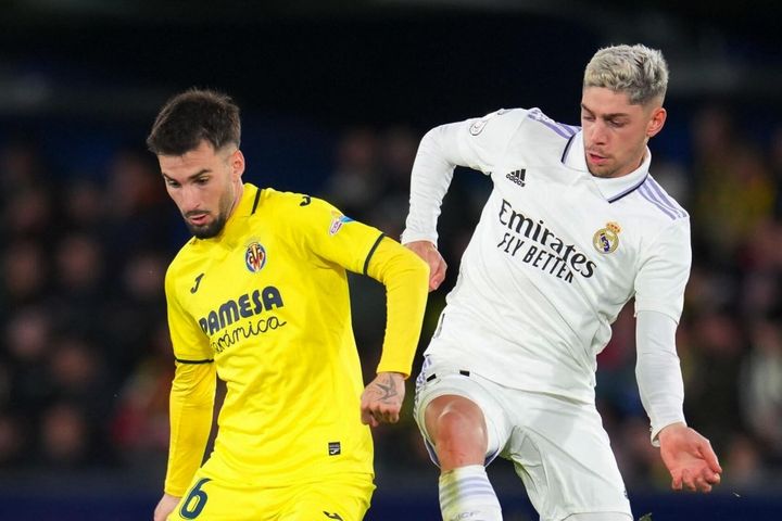 Cầu thủ Villarreal bị đấm vào mặt kiện sao Real Madrid